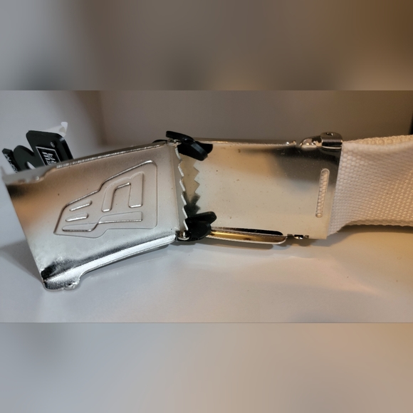 BNWT - New Era Canvas Belt OSFA - Picture 4 of 4